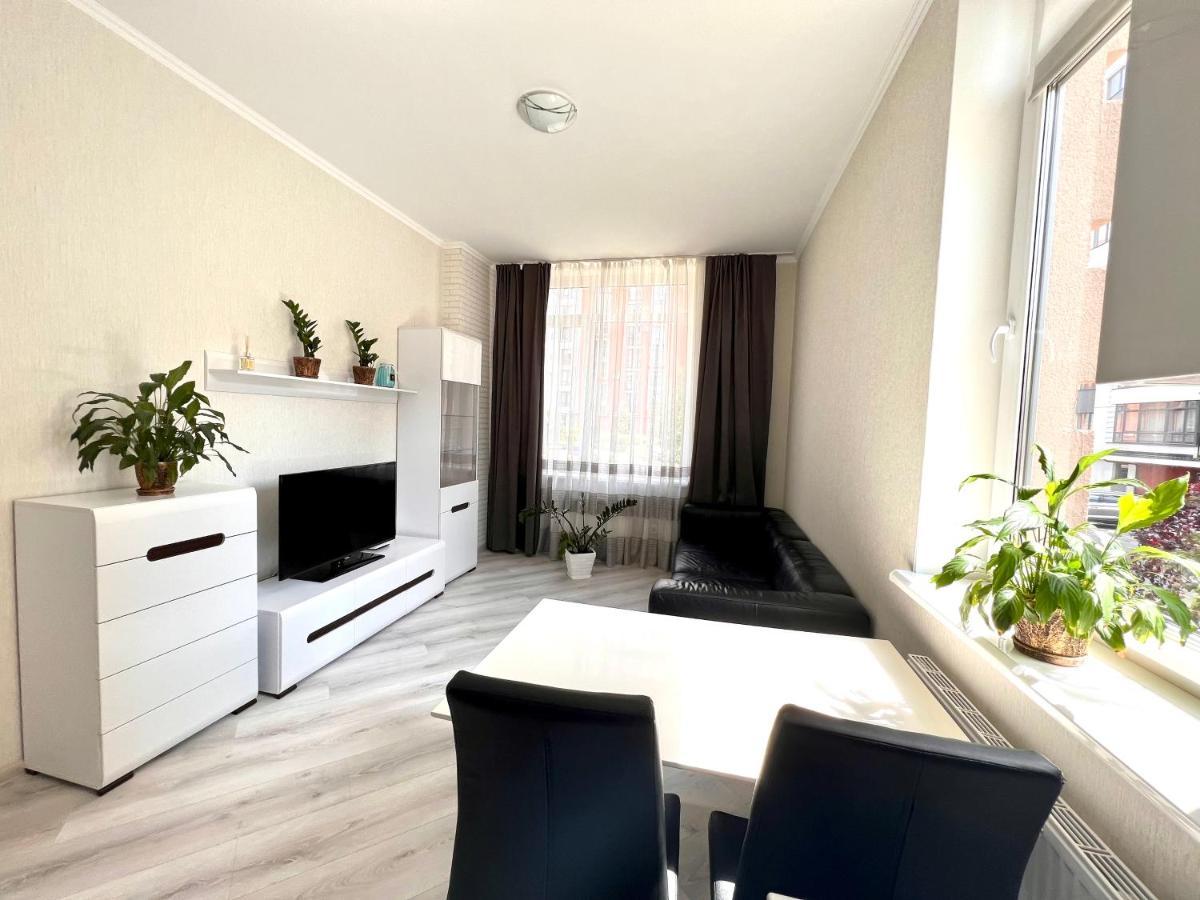 Osapart Cozy Apartment In A Complex Semycvit Lviv Exterior photo